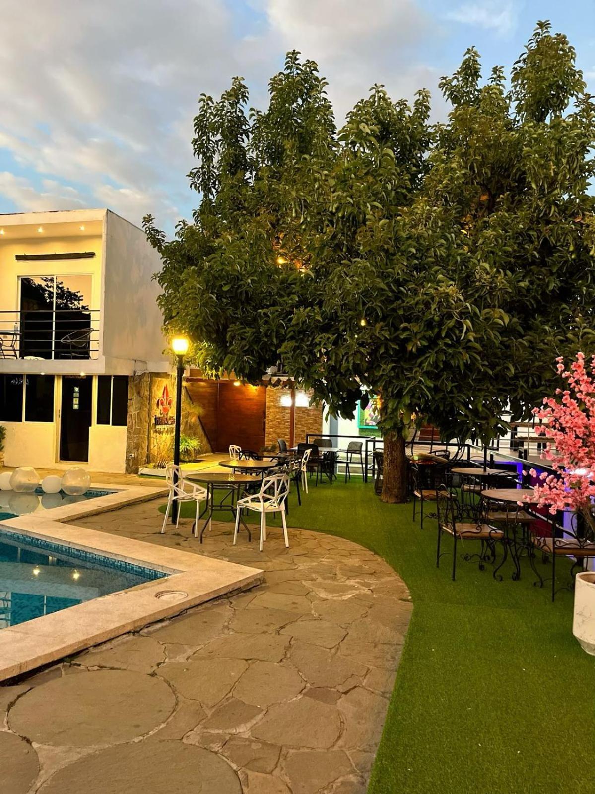 Villa Napoli Santa Ana Zewnętrze zdjęcie